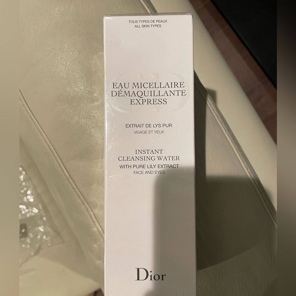 Instant cleansing water Dior